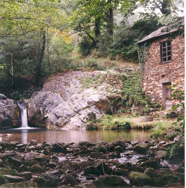 Hotel Rural El Torneiro Villayon Exterior photo